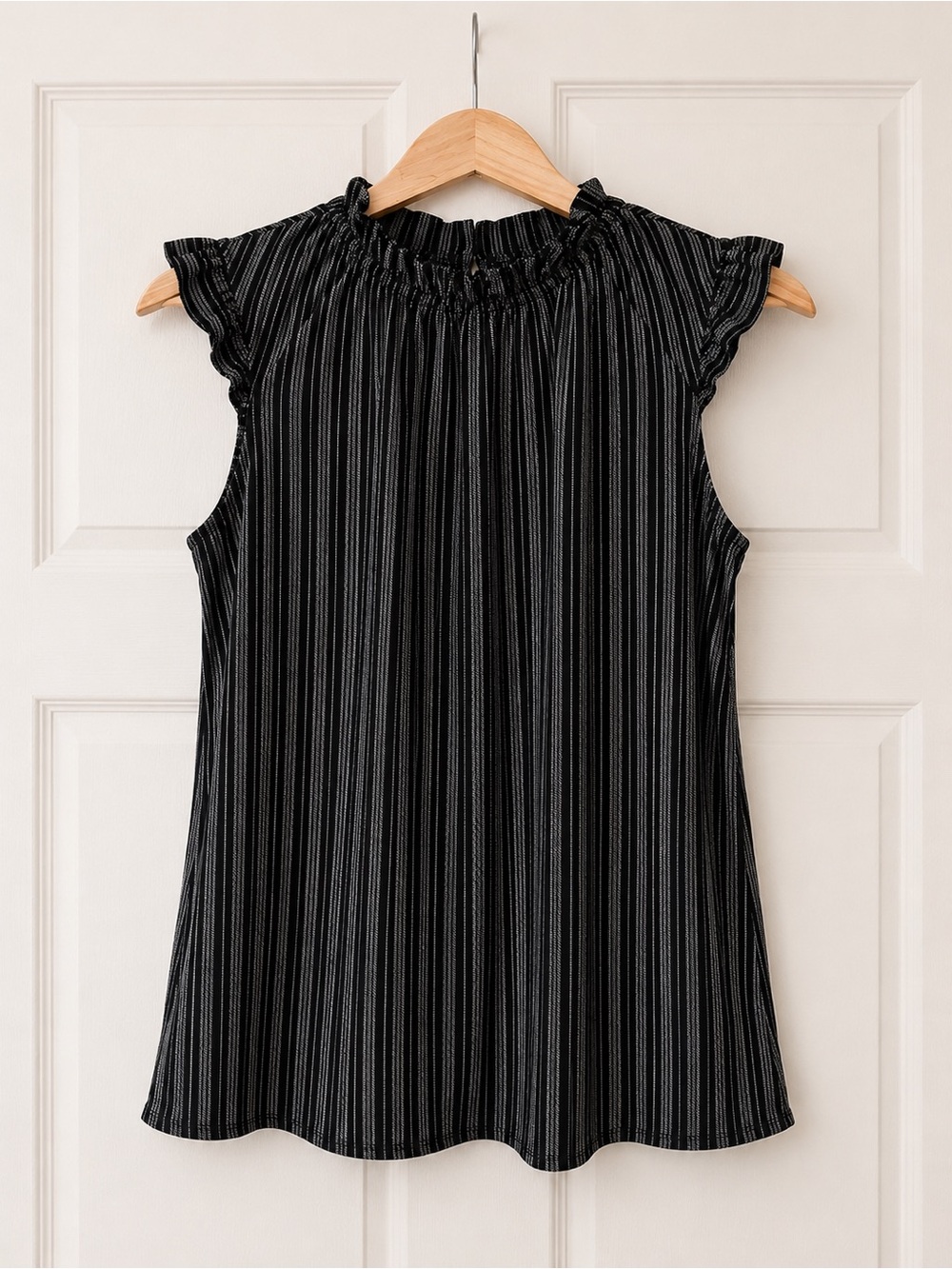 Adrianna Papell Black Striped Ruffle Sleeve Blouse Women’s Small Mock Neck Top
